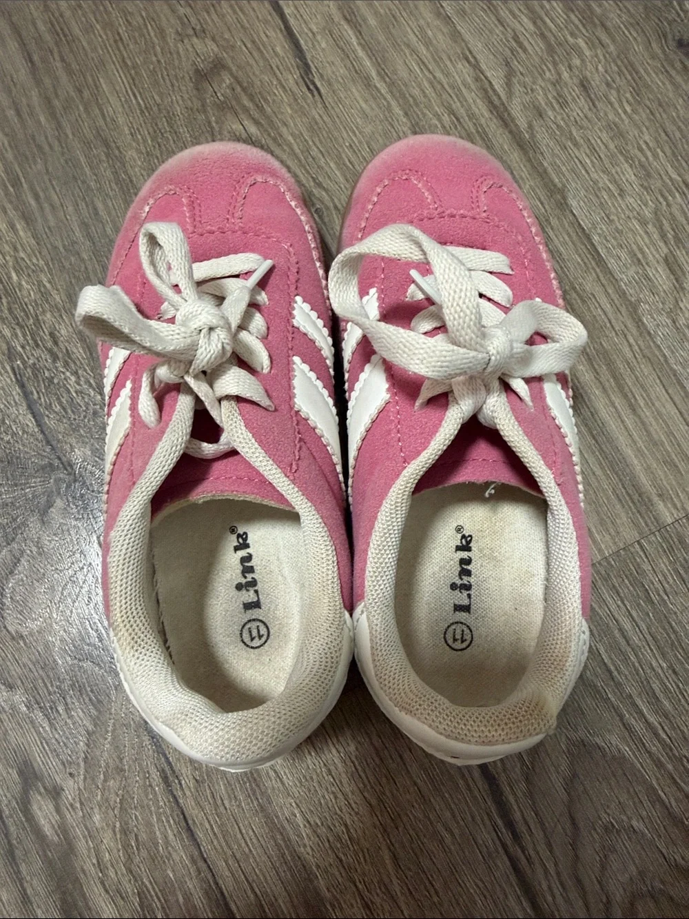Kids Pink Suede Link Sneakers with White Accents Size 11
